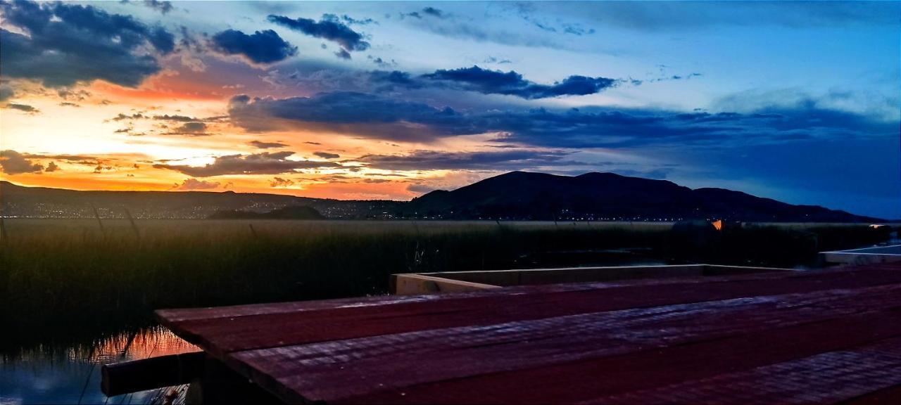 普诺Titicaca Habitacion Panoramica Vista Al Amanecer别墅 外观 照片